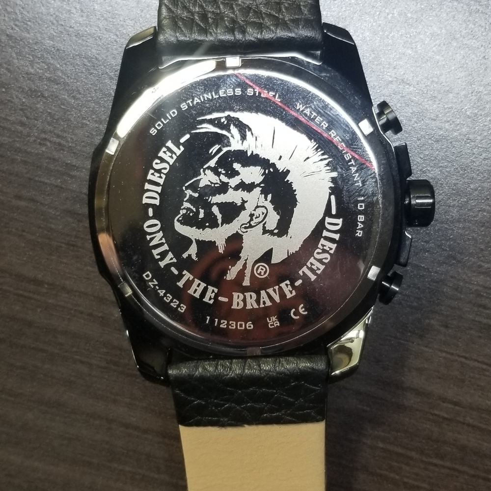 Diesel Mega Chief DZ4323 Watch - Picture 7 of 14